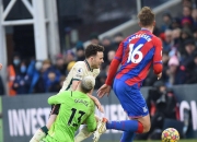 开云体育app-水晶宫门将神勇表现，保住球队胜利的简单介绍