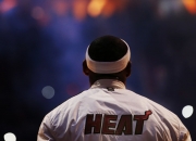 开云体育官网-东方传奇与西方神迹，广东队完胜魔术，杜兰特总决赛接管比赛的双重奏