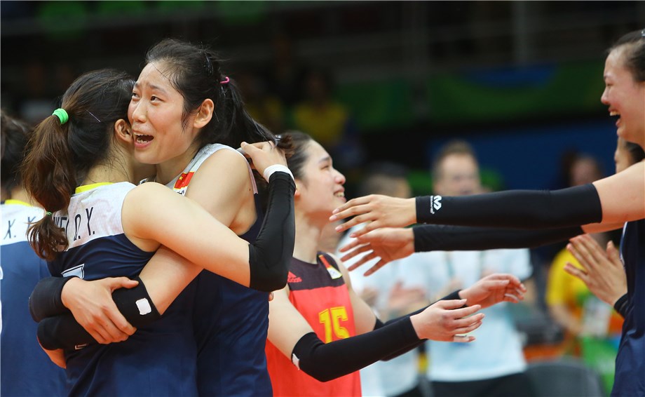 俄罗斯击败中国队夺得排球团体金牌