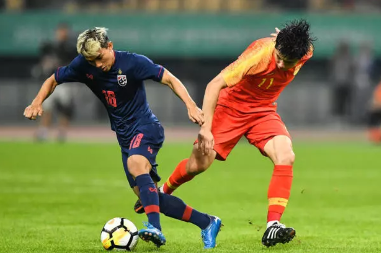 关于泰国队完胜印度队，辛杜高光表现的信息