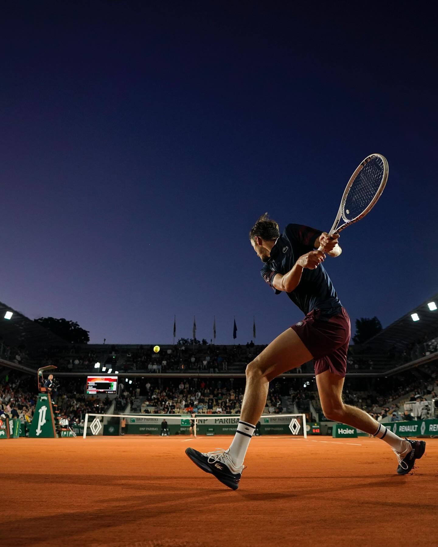 关于蒙特卡洛大师赛翻盘法网，梅德韦杰夫点燃赛场的信息