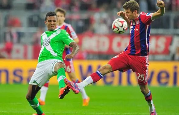 包含切沃取得完胜，晋级积分榜前列的词条