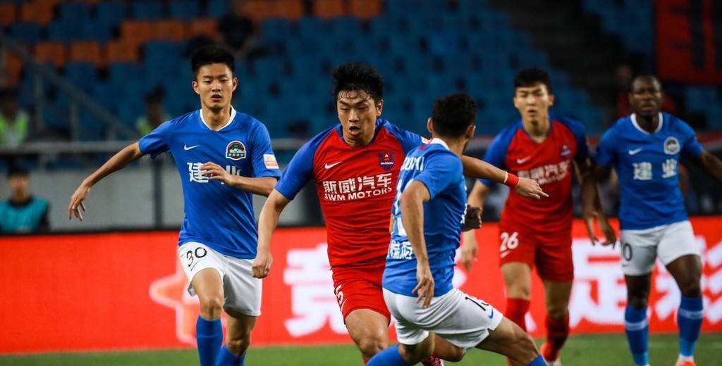 重庆斯威主场失利，球队勇于面对挑战寻求突破的简单介绍