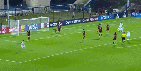 关于莱万特大胜萨格勒布迪拿摩，喜迎开门红的信息