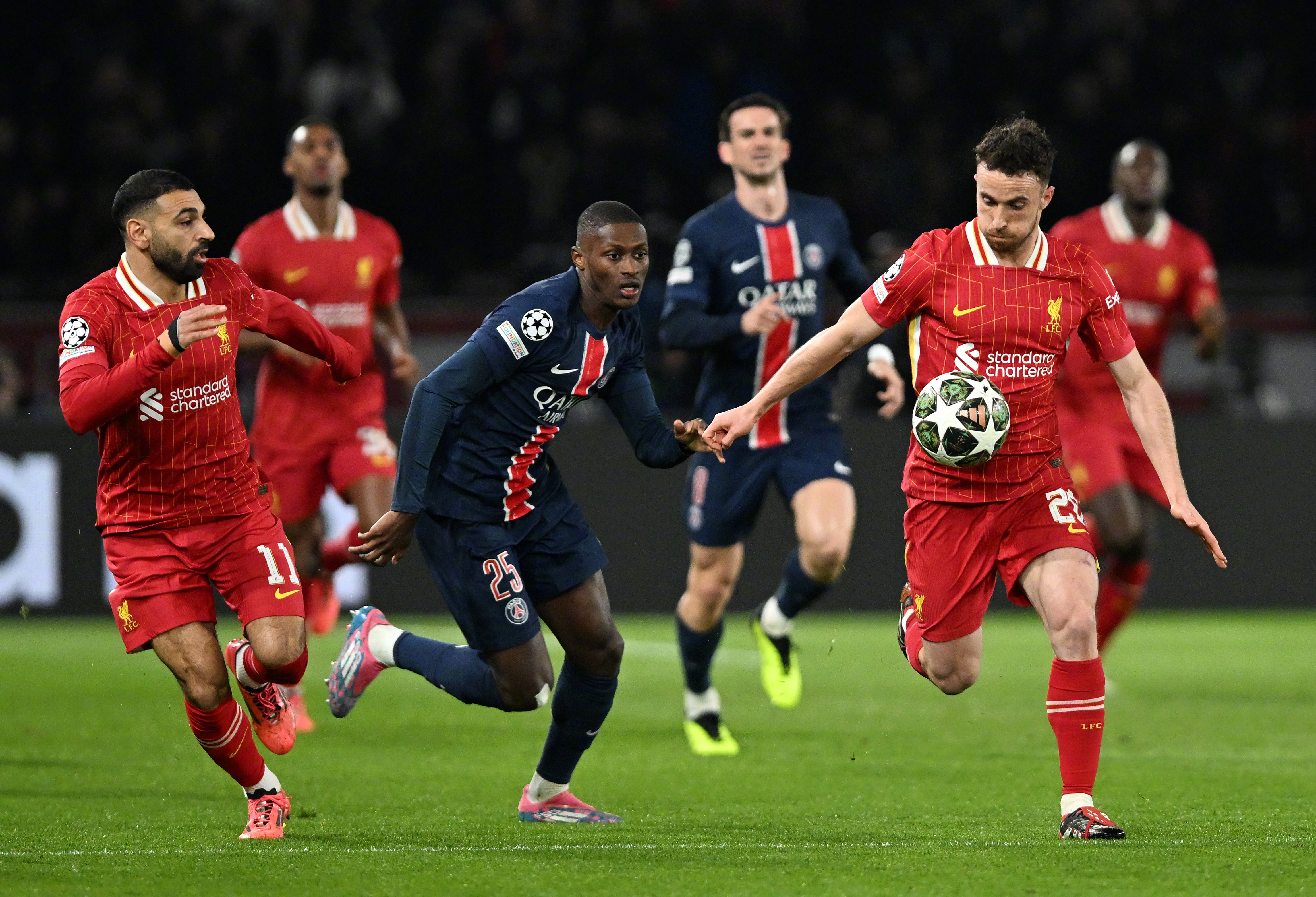 包含利物浦连克意大利双雄，欧冠冲击全胜！的词条