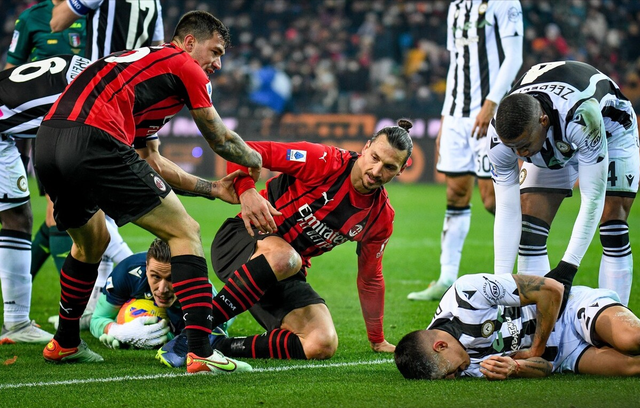 关于国米全取三分，伊布错失绝杀机会的信息