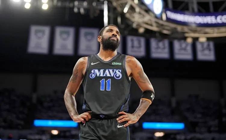 包含骑士逆转尼克斯大胜，欧文独得分的词条