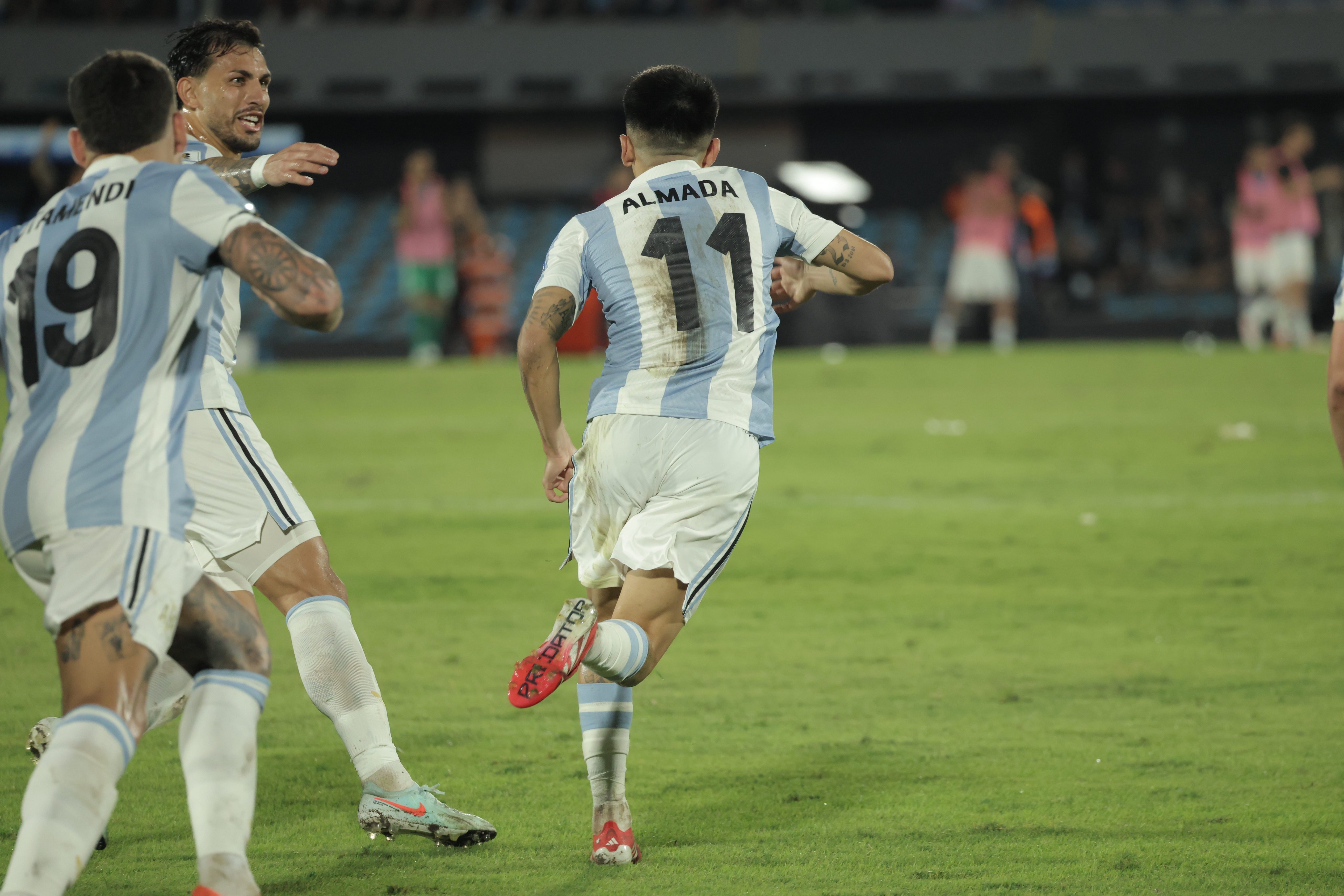 阿尔梅里亚主场胜出，士气高涨的简单介绍