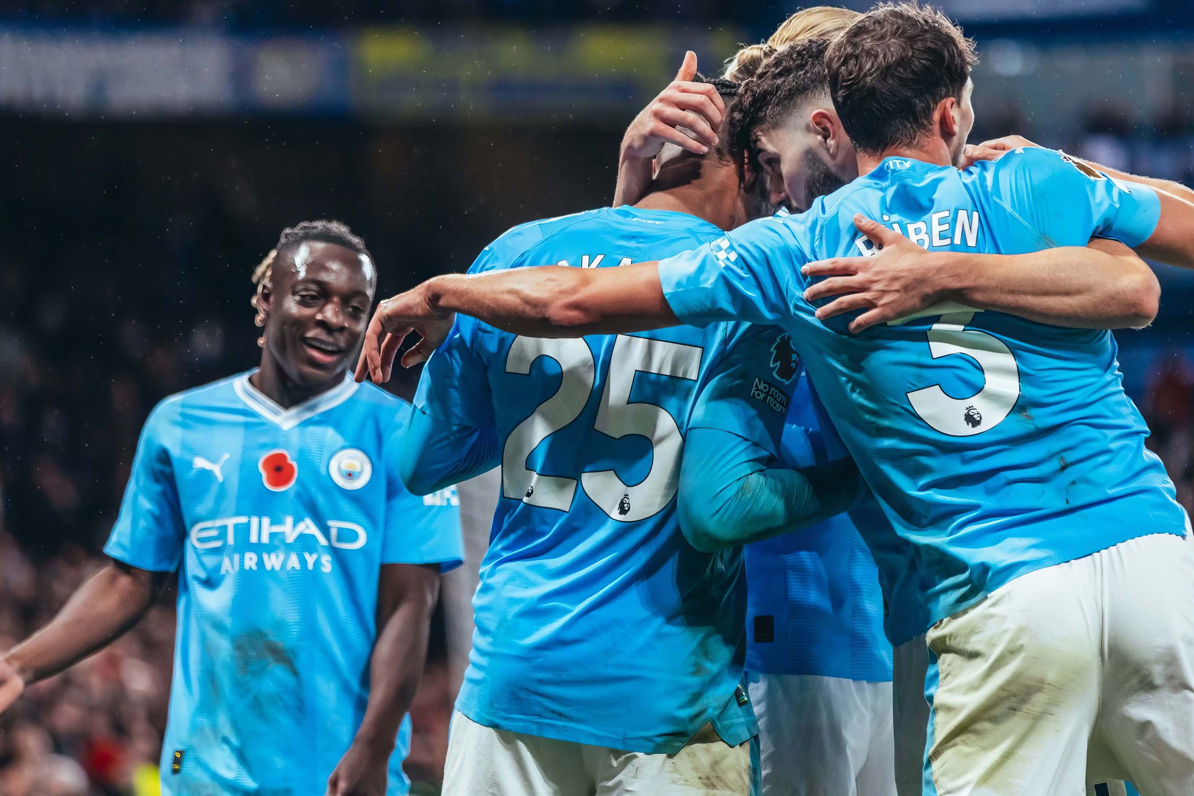 曼城全队配合默契，取得连胜