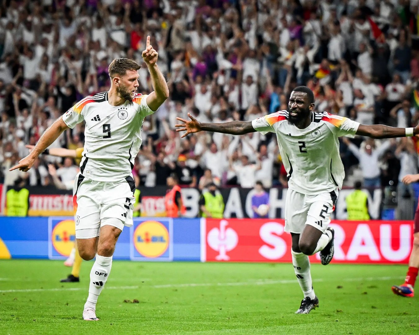 德国队在友谊赛中战胜强敌晋级决赛的简单介绍