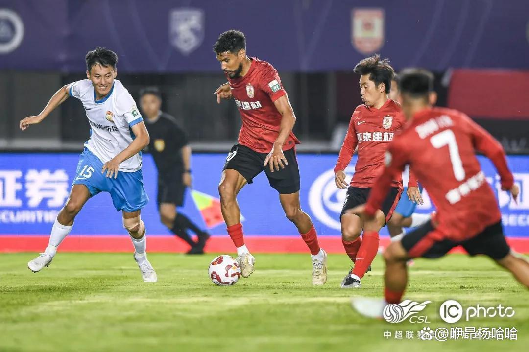 联赛竞争日益激烈，球队迎战迎战备战冠军之路的简单介绍