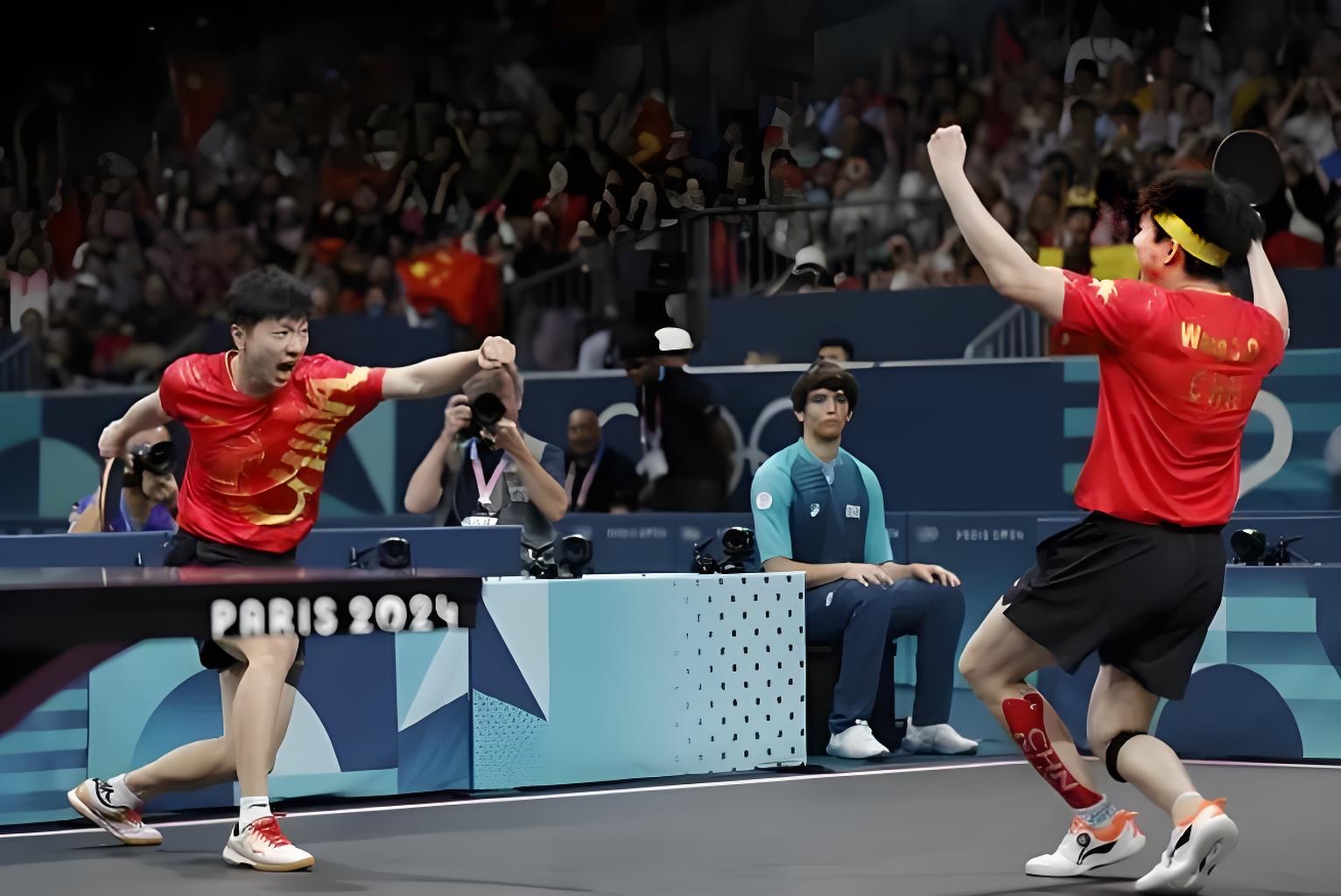 马来西亚队鏖战法国队，安赛龙统治全场