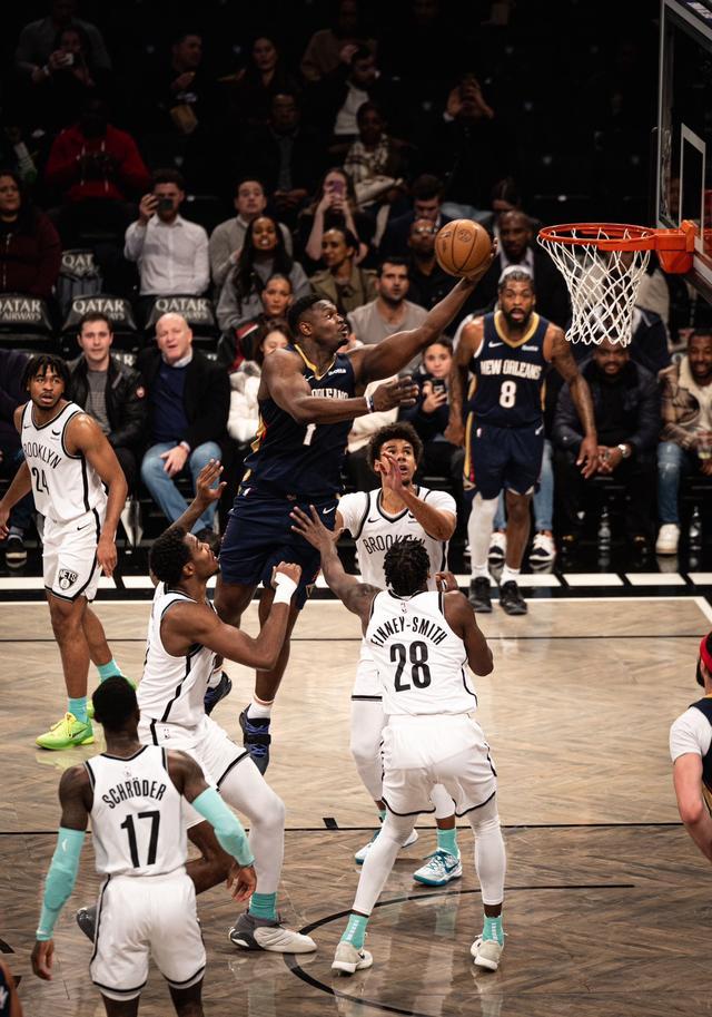 包含魔术鏖战青岛队，锡安惊艳四座的词条