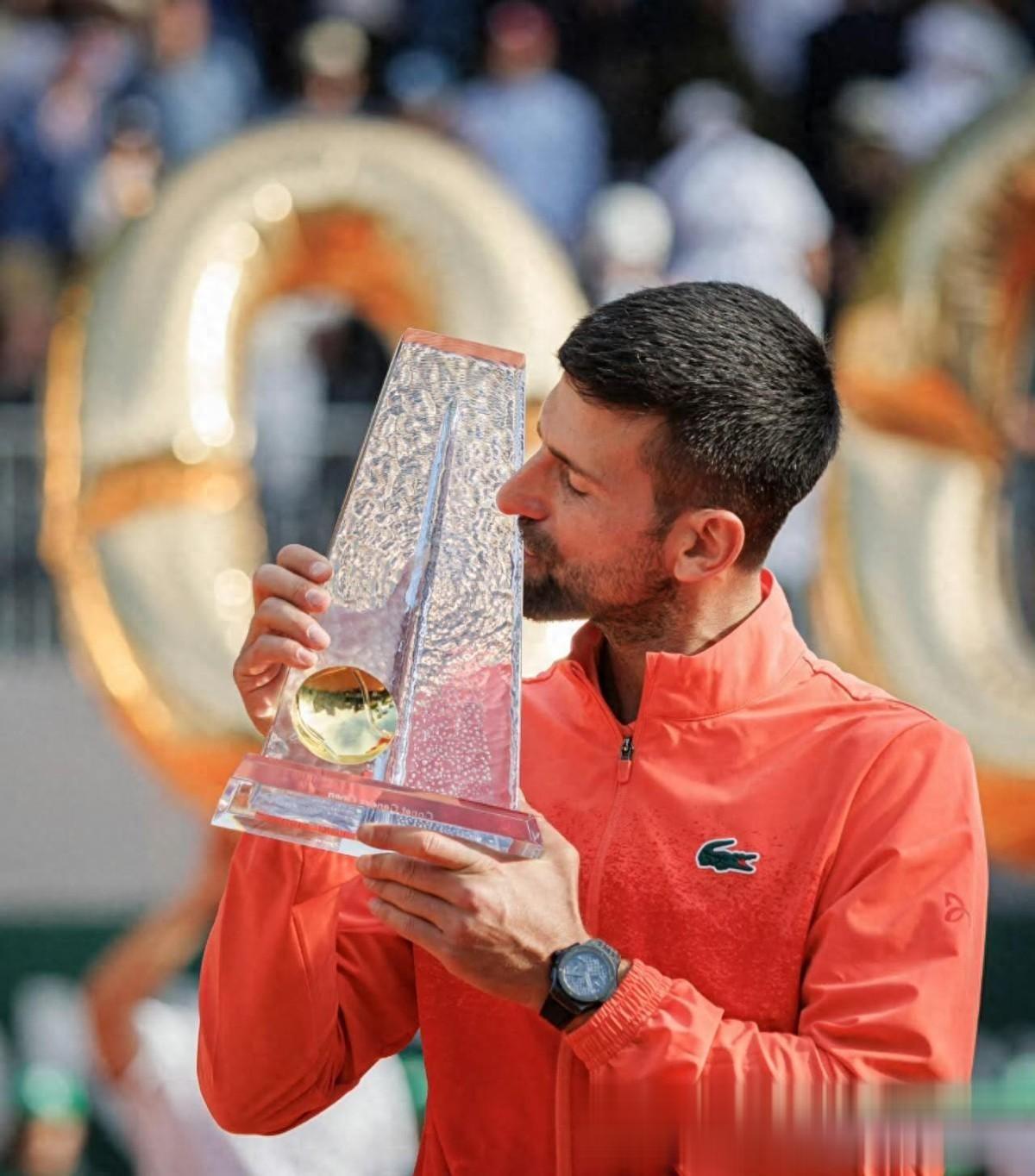 关于法网碾压年终总决赛，德约科维奇点燃赛场的信息