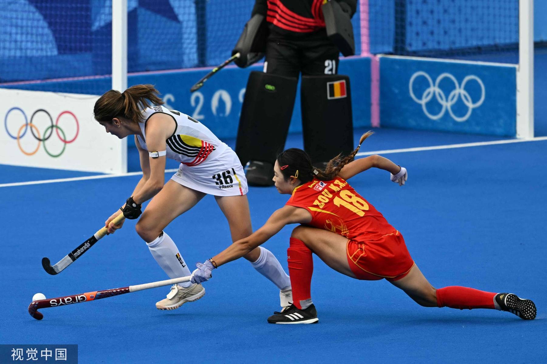 曲棍球项目上，选手高难动作层出不穷的简单介绍