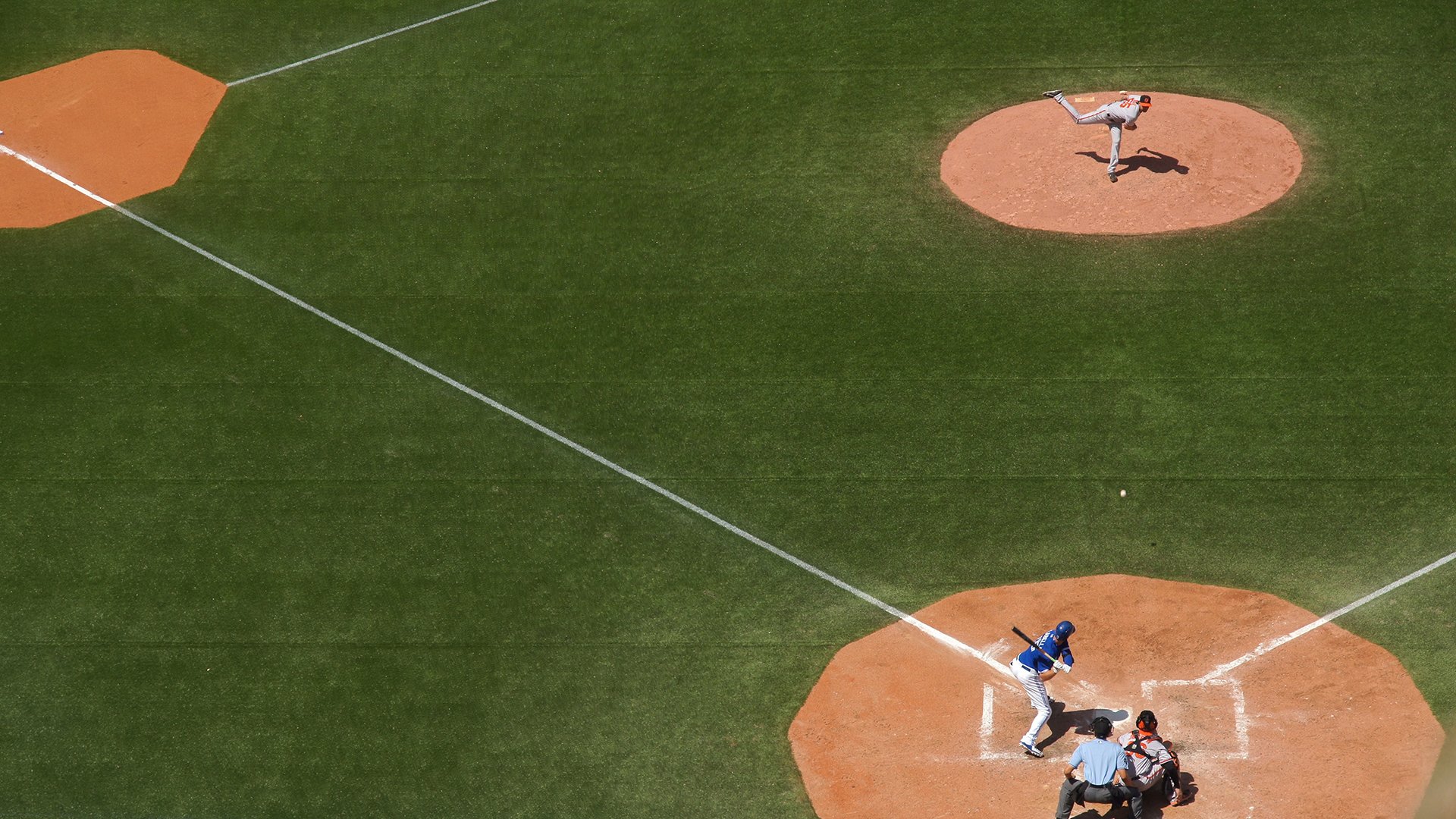 哥本哈根之盾与伯尔尼之矛,一场压制的博弈,丹麦用整场的窒息感换回三分